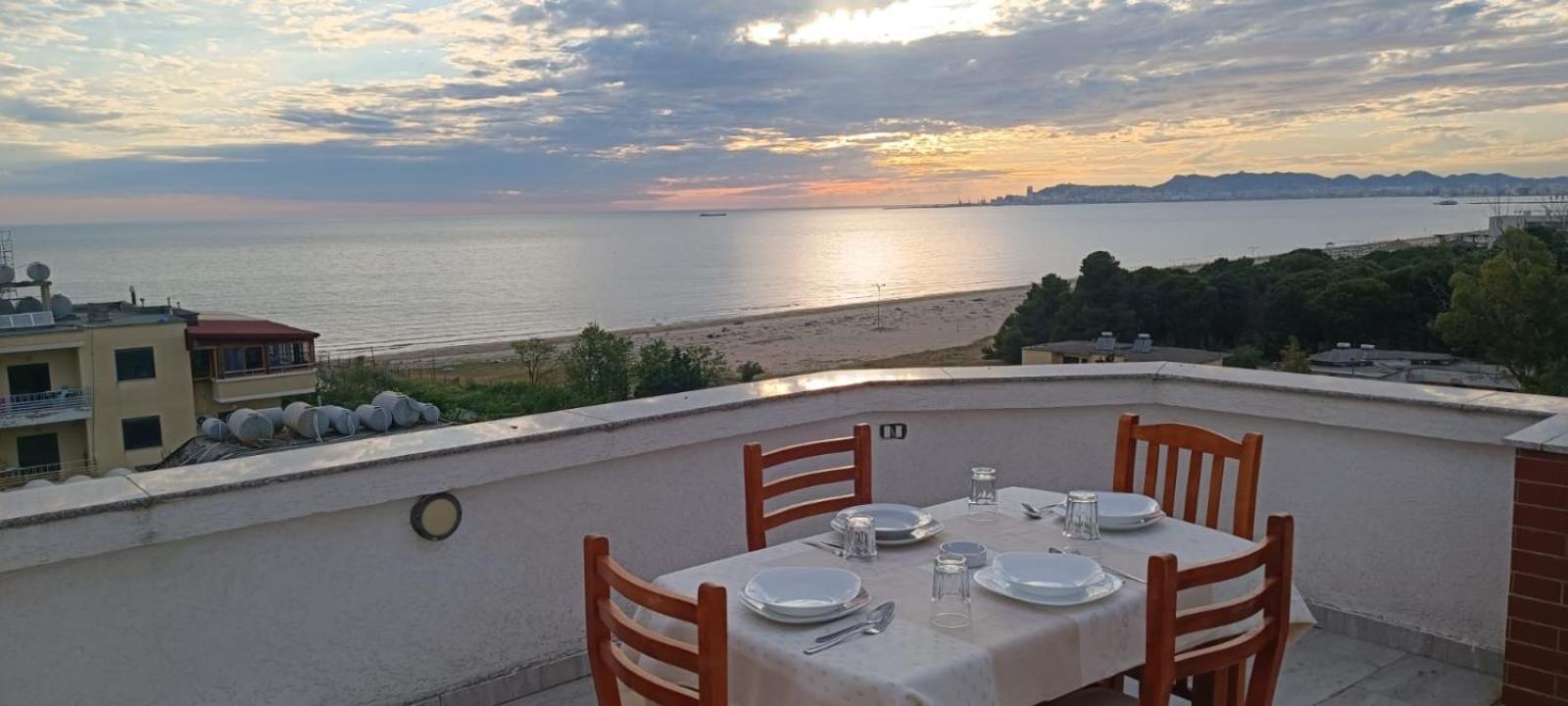 Romance Holiday Garden Inn Durres Exterior photo