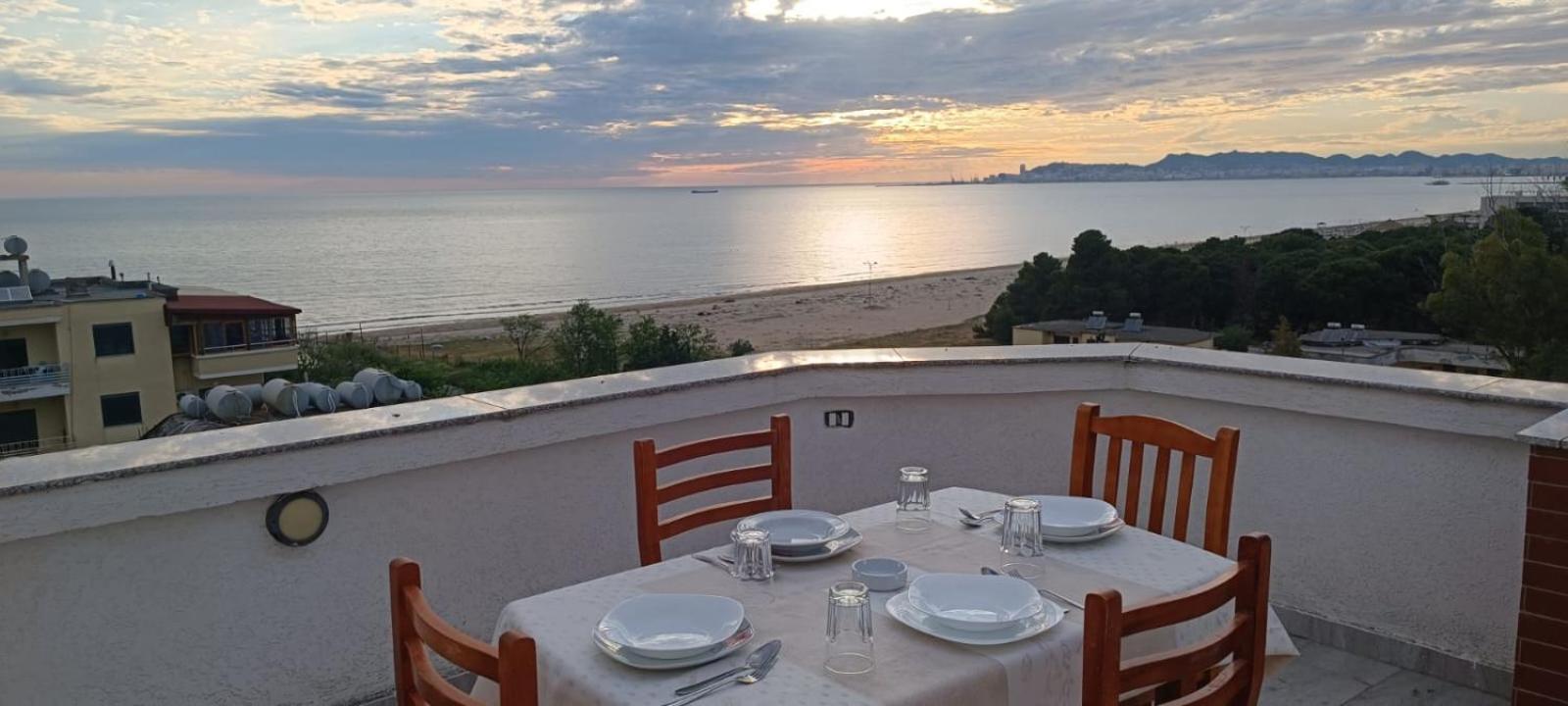 Romance Holiday Garden Inn Durres Exterior photo